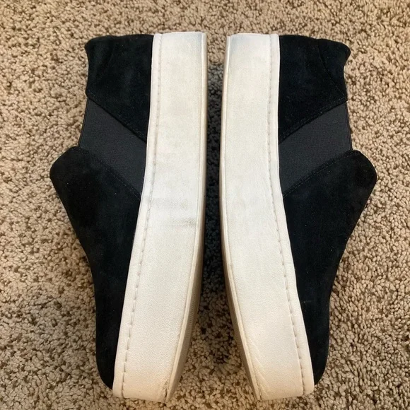 VINCE. Suede Warren Sneaker - Picture 8 of 8